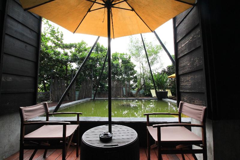 تختخواب و صبحانه Yellow House