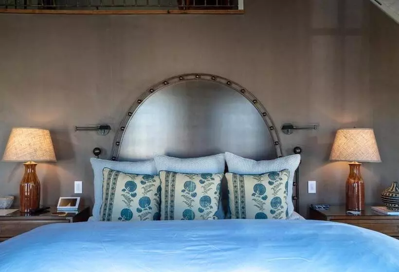 Hostelli Public House Lofts