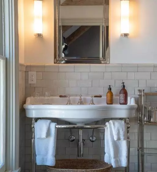 Hostelli Public House Lofts