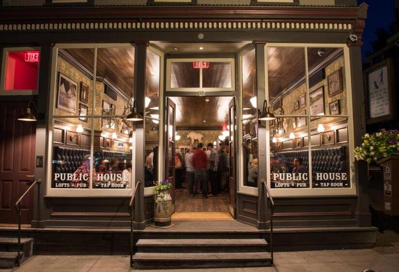 簡易ホテル Public House Lofts