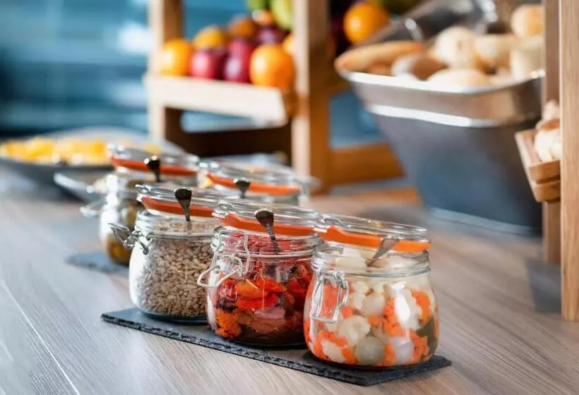 Ac Hotel By Marriott Manchester City Centre