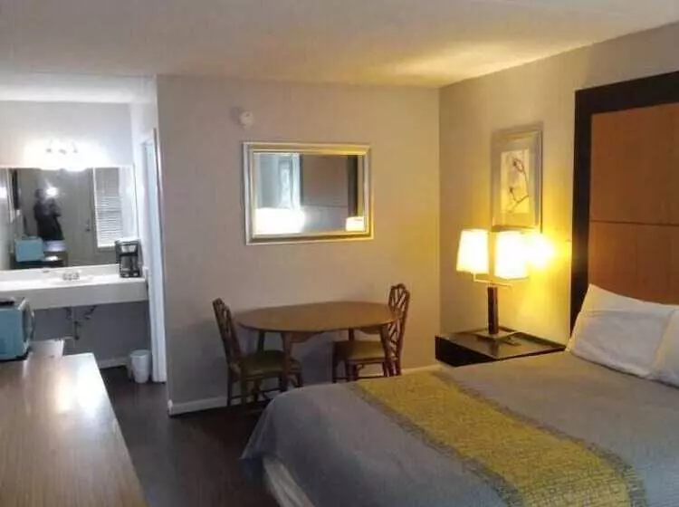 ホテル Apm Inn And Suites