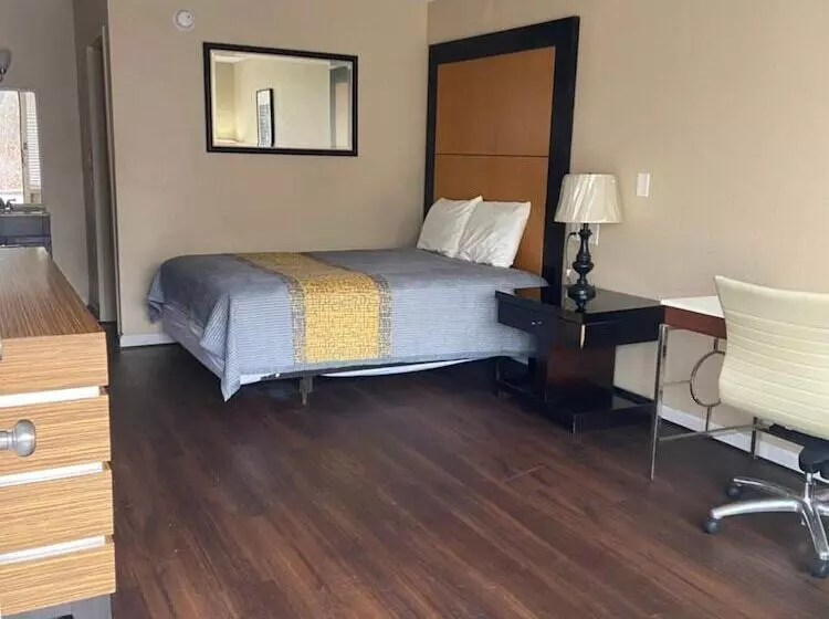 ホテル Apm Inn And Suites