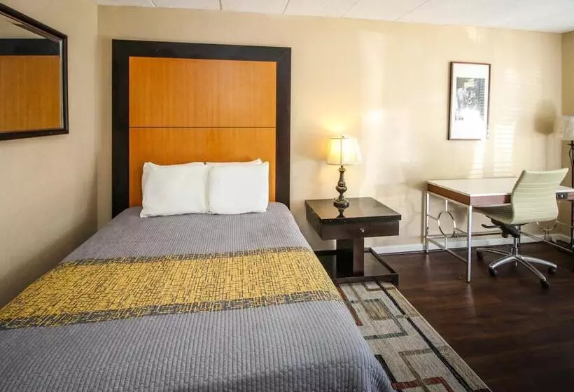 ホテル Apm Inn And Suites