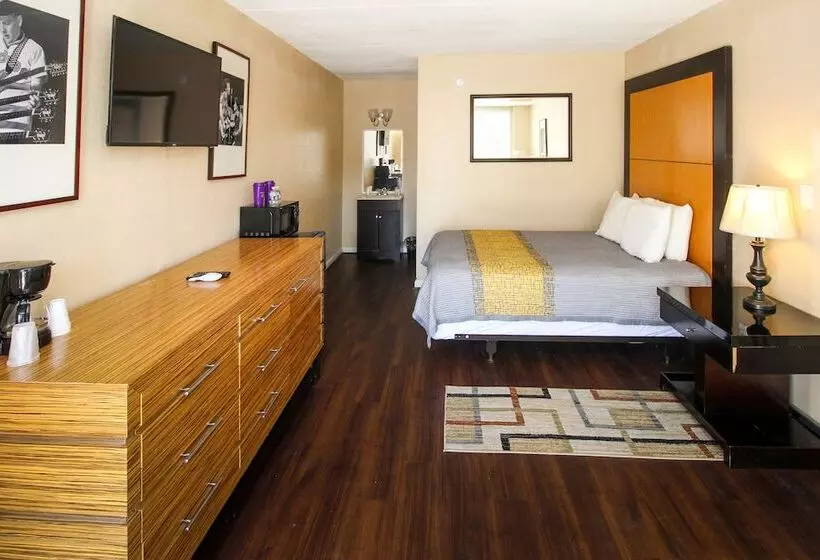 ホテル Apm Inn And Suites