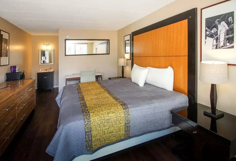 ホテル Apm Inn And Suites