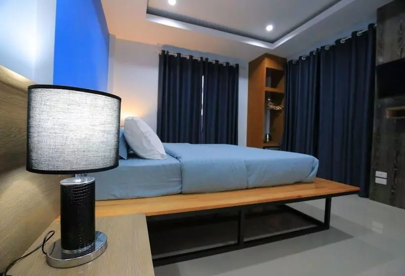 Hotelli Baan Oshi Beach