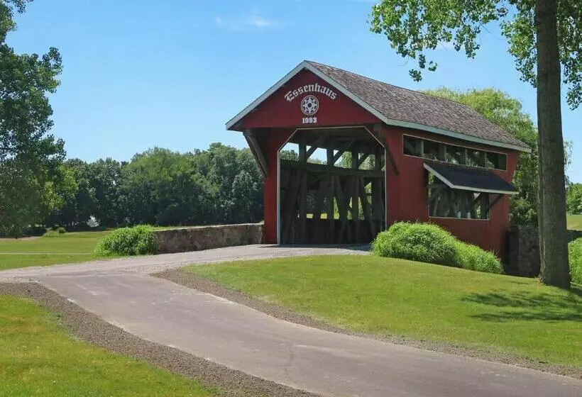 Hotelli Essenhaus Inn & Conf. Center