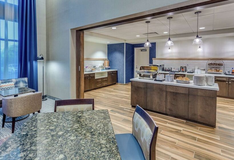 호텔 Hampton Inn & Suites Kittery Portsmouth