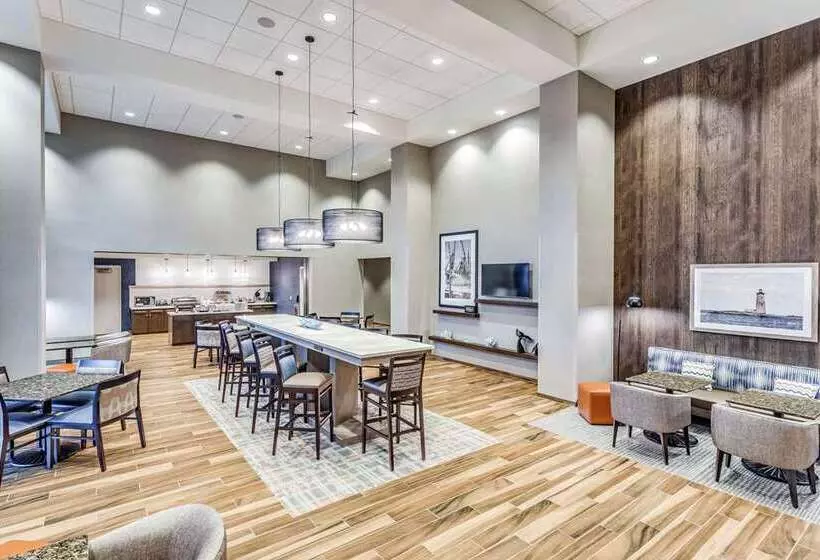 Hotelli Hampton Inn & Suites Kittery Portsmouth