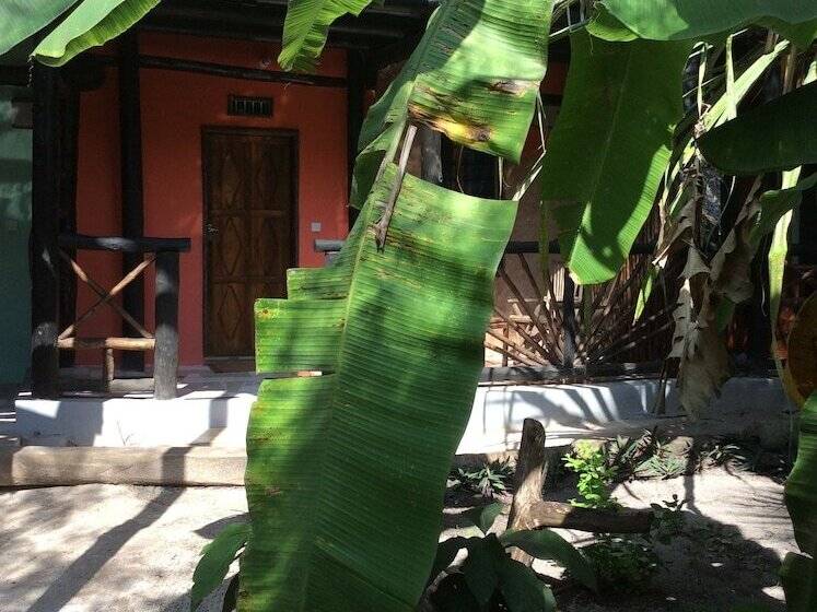 Hotel Kajibange Bar And Guesthouse