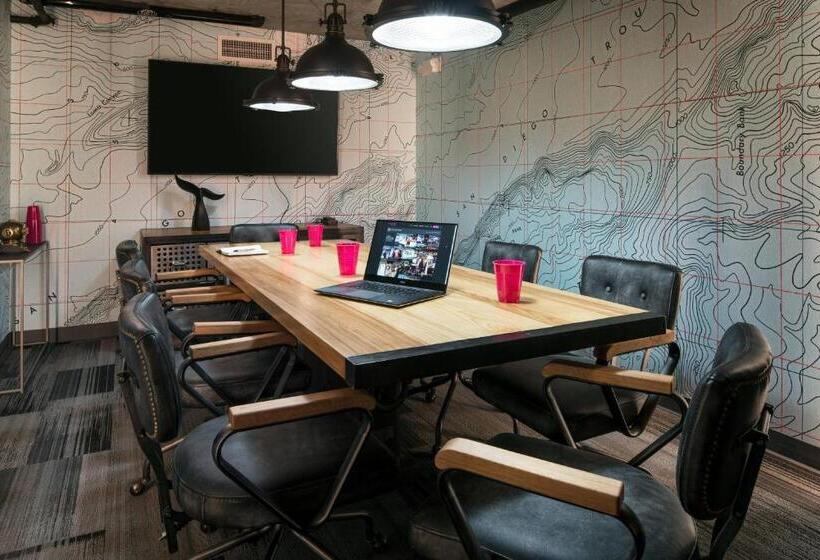فندق Moxy San Diego Gaslamp Quarter