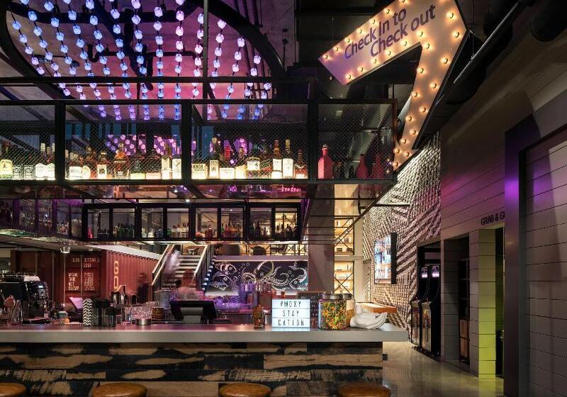 فندق Moxy San Diego Gaslamp Quarter