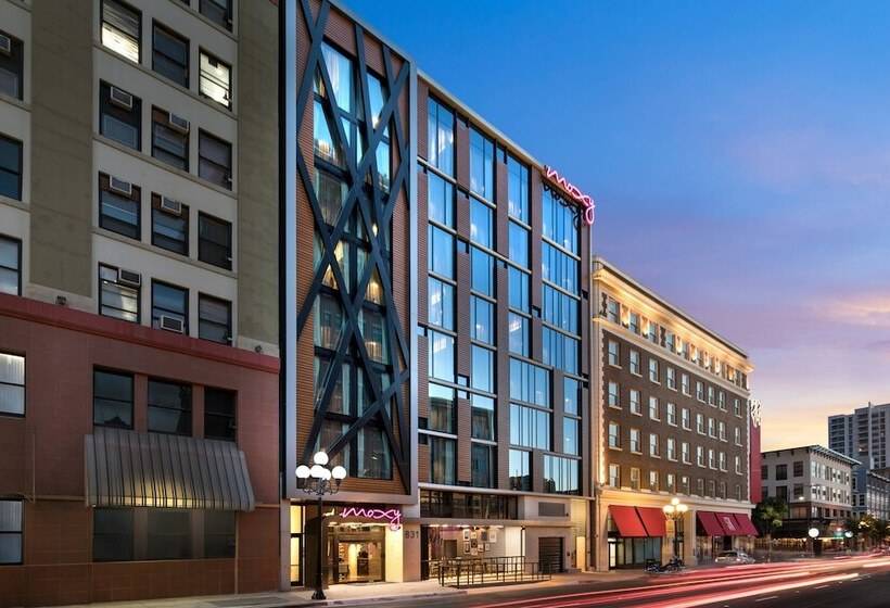 فندق Moxy San Diego Gaslamp Quarter