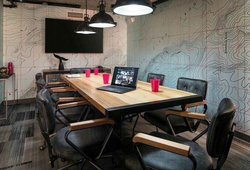 فندق Moxy San Diego Gaslamp Quarter