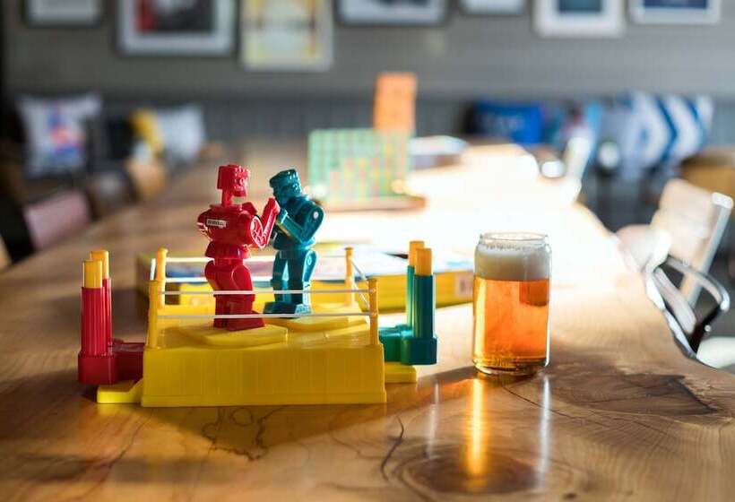 فندق Moxy San Diego Gaslamp Quarter