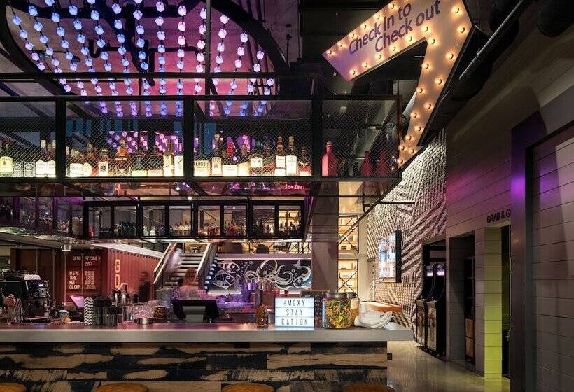 فندق Moxy San Diego Gaslamp Quarter