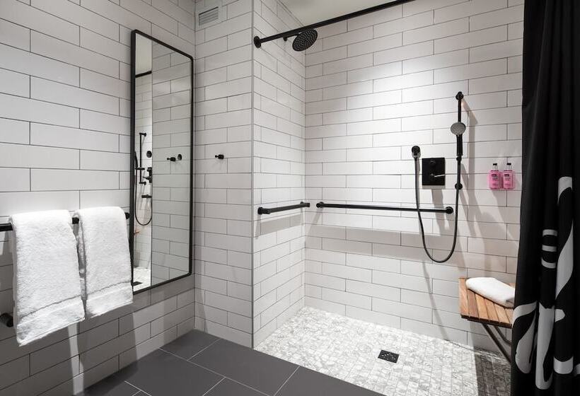 فندق Moxy San Diego Gaslamp Quarter