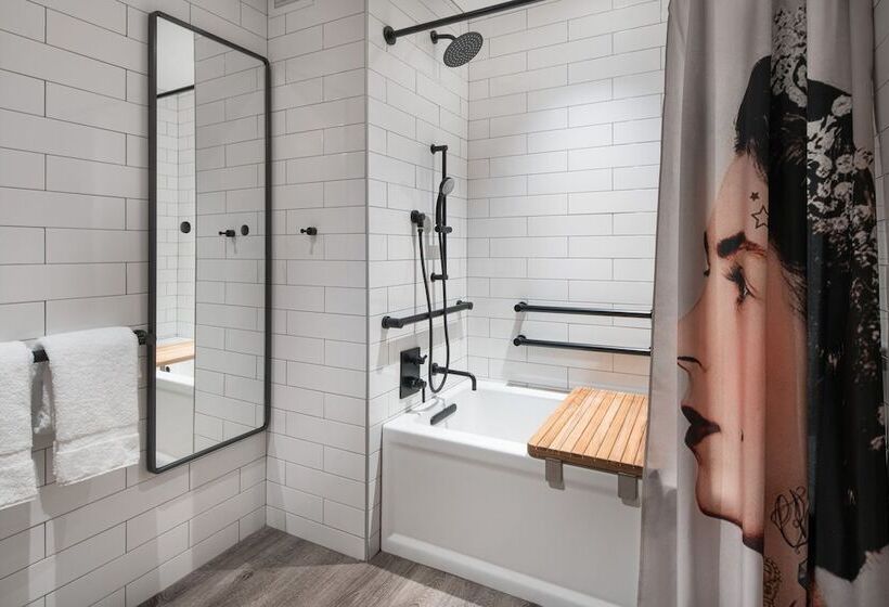 فندق Moxy San Diego Gaslamp Quarter