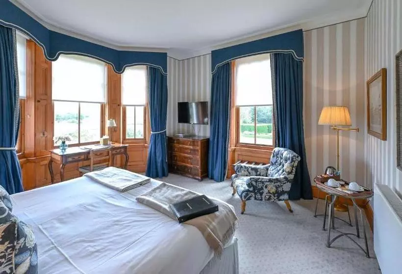 ホテル The Jockey Club Rooms