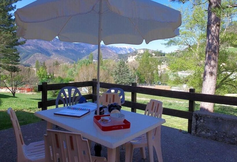 בית מלון כפרי Vvf Drôme Provence, Montbrun Les Bains