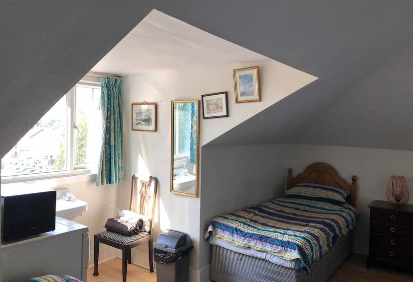 بنسيون Beaumont Guest House