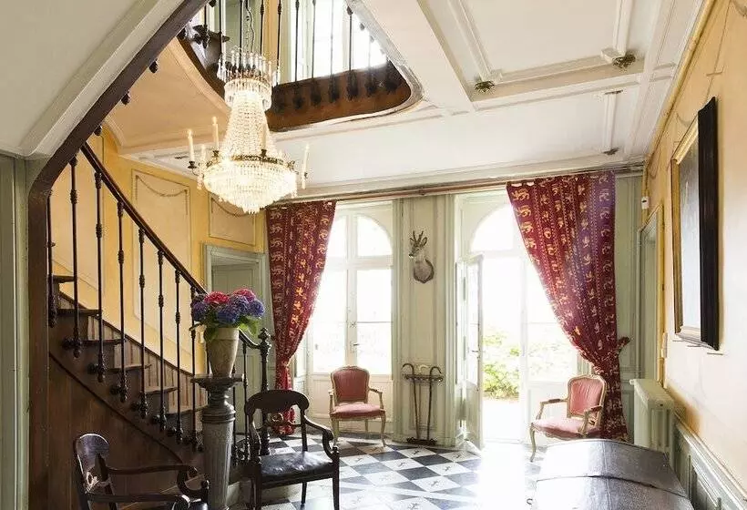 ペンション Château Du Grand Val