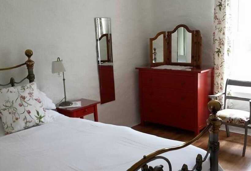 Ballymultimber Cottages