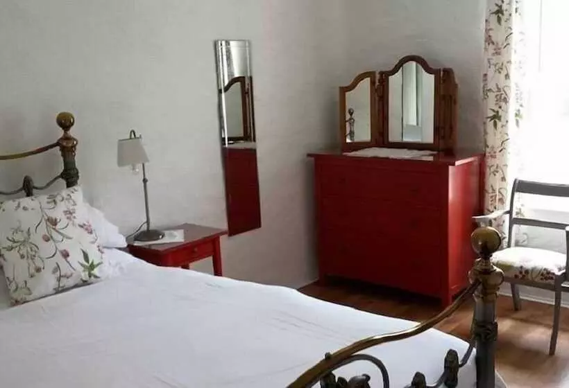 Ballymultimber Cottages