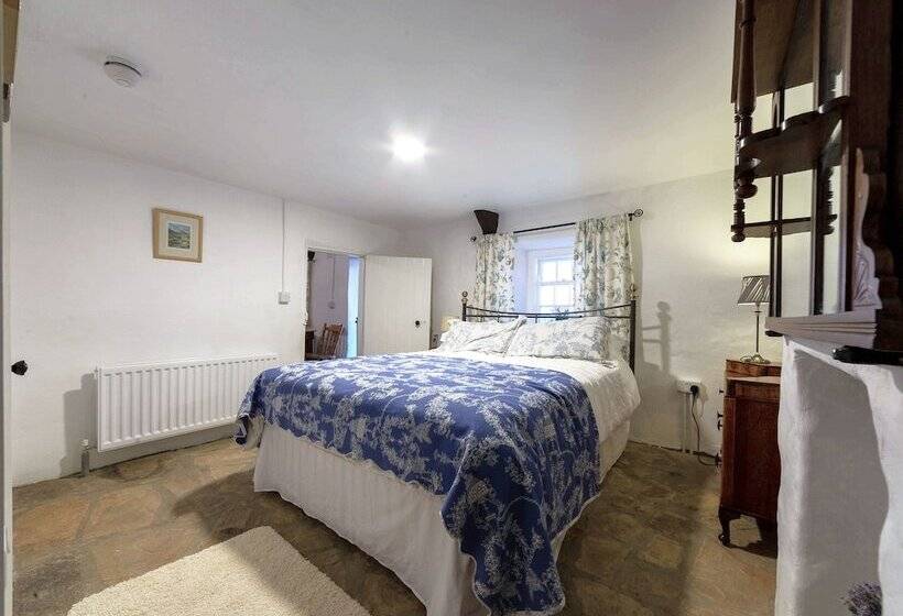 Ballymultimber Cottages