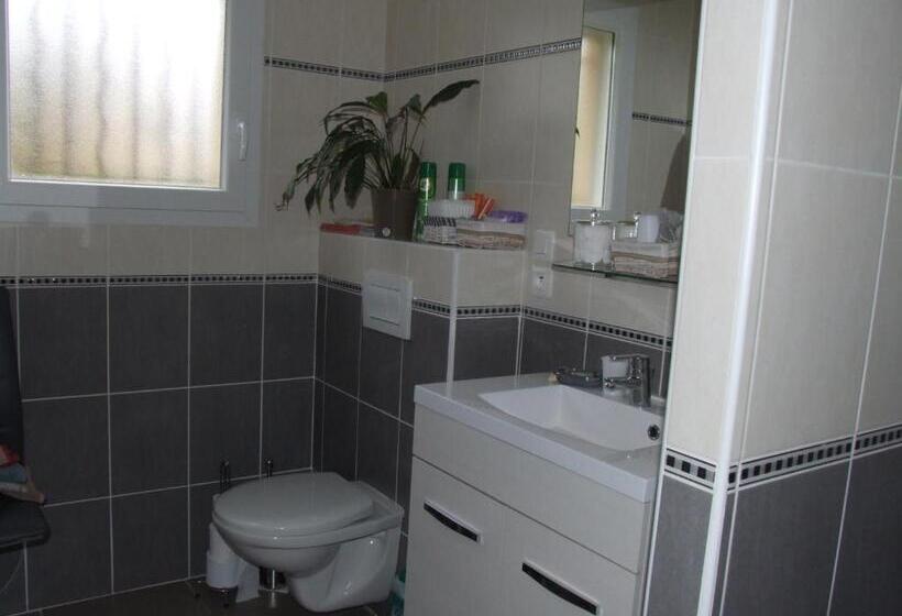 住宿加早餐  Chez Christiane Et Gerard