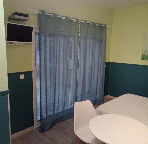 ベッドアンドブレックファースト Chez Lulu