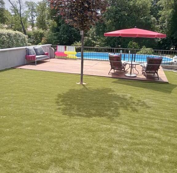 ベッドアンドブレックファースト Chez Lulu