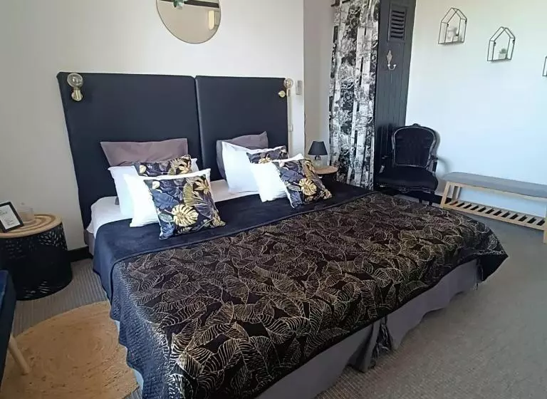 تختخواب و صبحانه Entre Bastide Et Cité