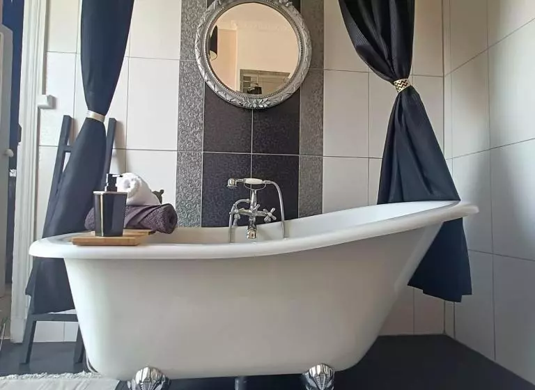 تختخواب و صبحانه Entre Bastide Et Cité