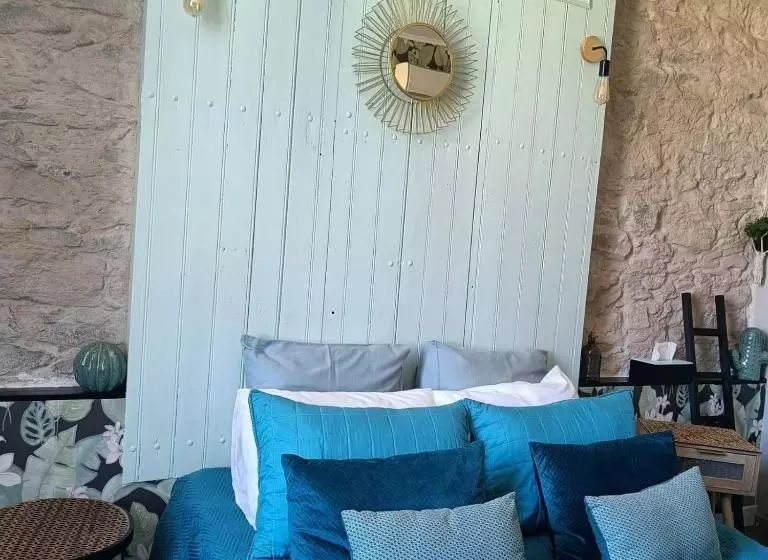 تختخواب و صبحانه Entre Bastide Et Cité