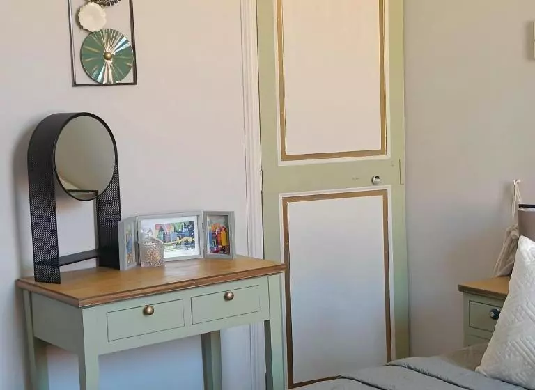 تختخواب و صبحانه Entre Bastide Et Cité