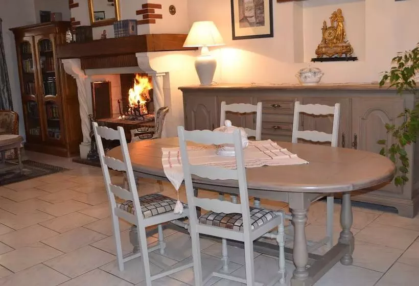 Aamiaismajoitus (B&B) La Halte Aux Vergers