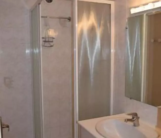 ホテル Azureva La Clusaz Les Confins