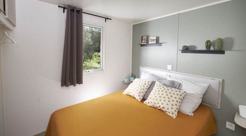 هتل Camping De Châlons En Champagne