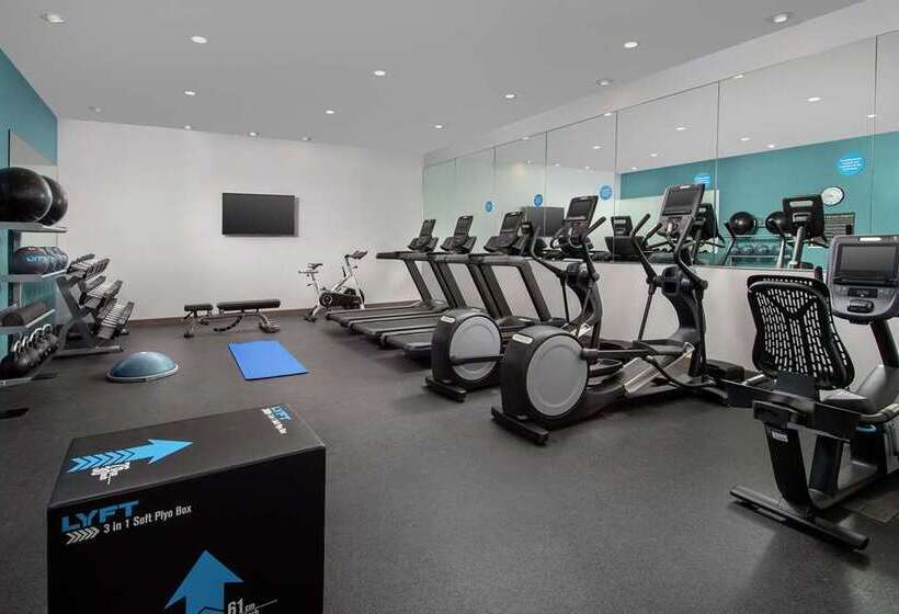 هتل Home2 Suites By Hilton Nashville Downtown Convention Center