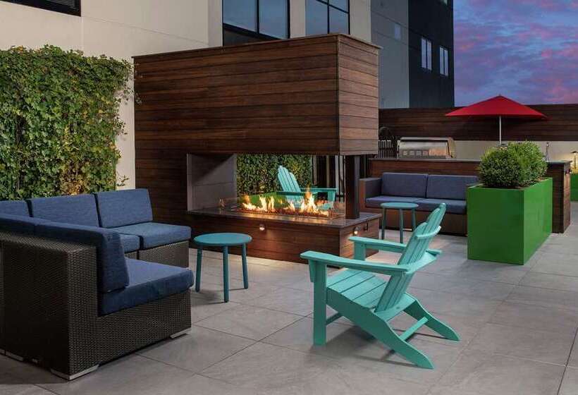 هتل Home2 Suites By Hilton Nashville Downtown Convention Center