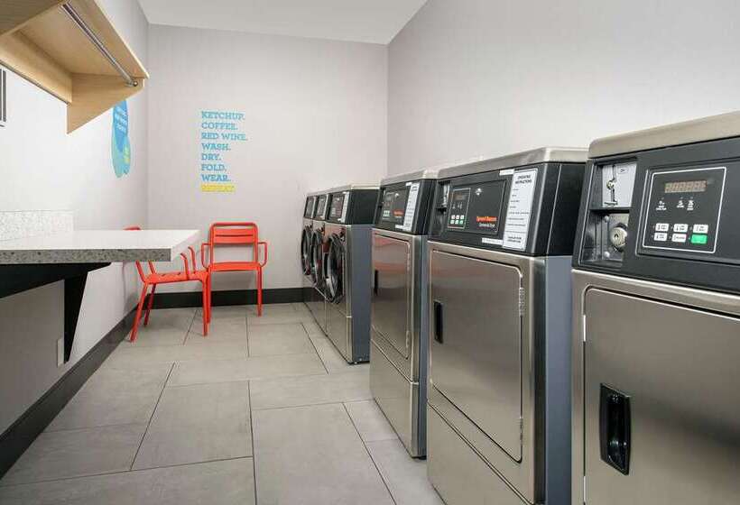 هتل Home2 Suites By Hilton Nashville Downtown Convention Center