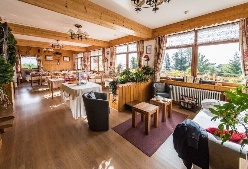 هتل Hôtel Le Grand Truc