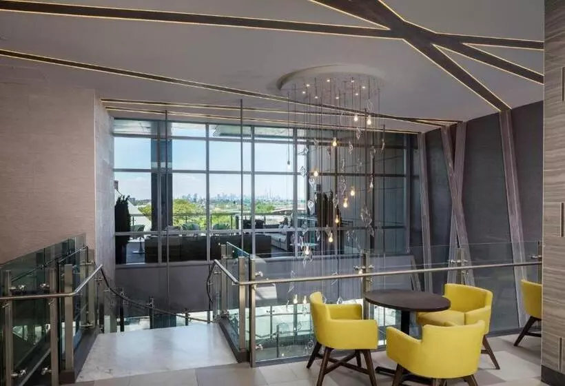 Hotelli Indigo Flushing   Laguardia