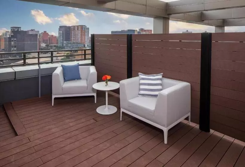 Hotelli Indigo Flushing   Laguardia