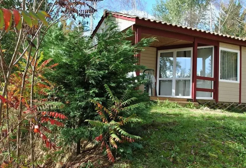 Hotelli Les Lacs De Courtes