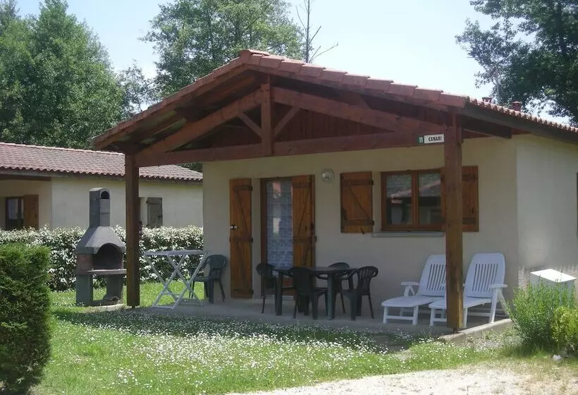 Hotelli Les Lacs De Courtes