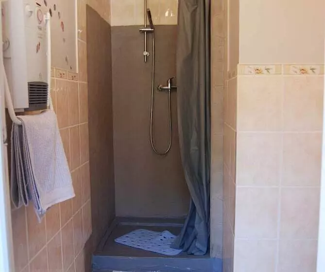 پانسیون Chambres Et Gîte Peyroutas Amélie à Vignonet St Emilion