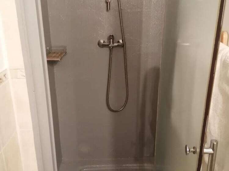 Пансион Chambres Et Gîte Peyroutas Amélie à Vignonet St Emilion